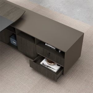 ローランシリーズ管理職専用執務机 豊林e0級パーティクルボード ドイツシャッター化粧紙 宝鋼スチールフレーム 冠輝五金 ラミエロ接続付属キャビネット