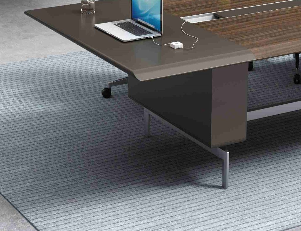 極克シリーズ会議机 輸入天然直紋クルミ木皮 上思華林e1グレード 銀色アルミ配線溝付き