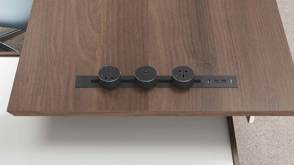 カスタール昇降式執務机 ダブルモーター電動昇降 豊林e0級パーティクルボード ドイツシャッター化粧紙 宝鋼スチールフレーム 冠輝五金