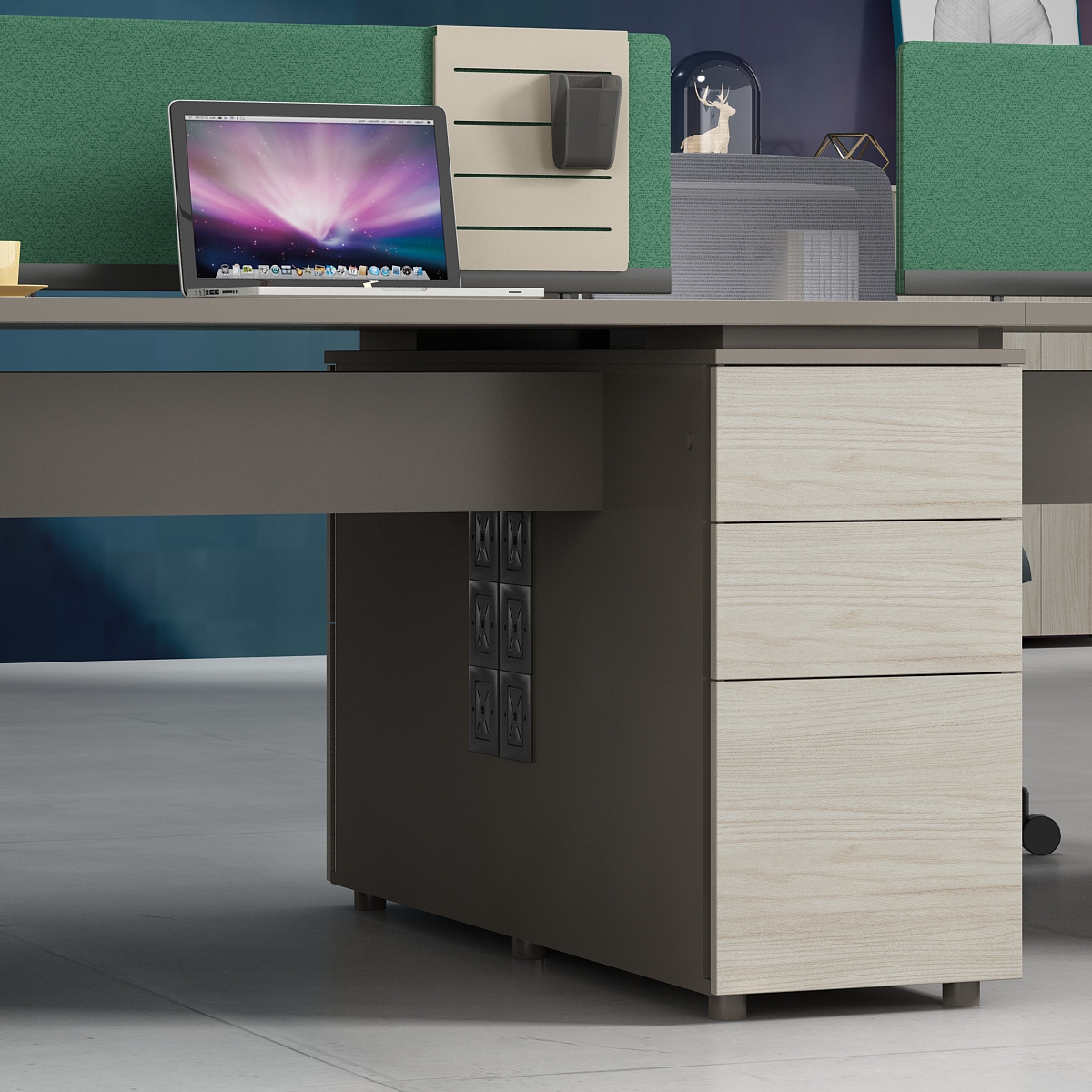 オフィス社員用デスク オークシリーズd款 86コンセント対応 配線通路 多機能収納 オフィス社員用デスク オークシリーズd款 86コンセント対応 配線通路 多機能収納