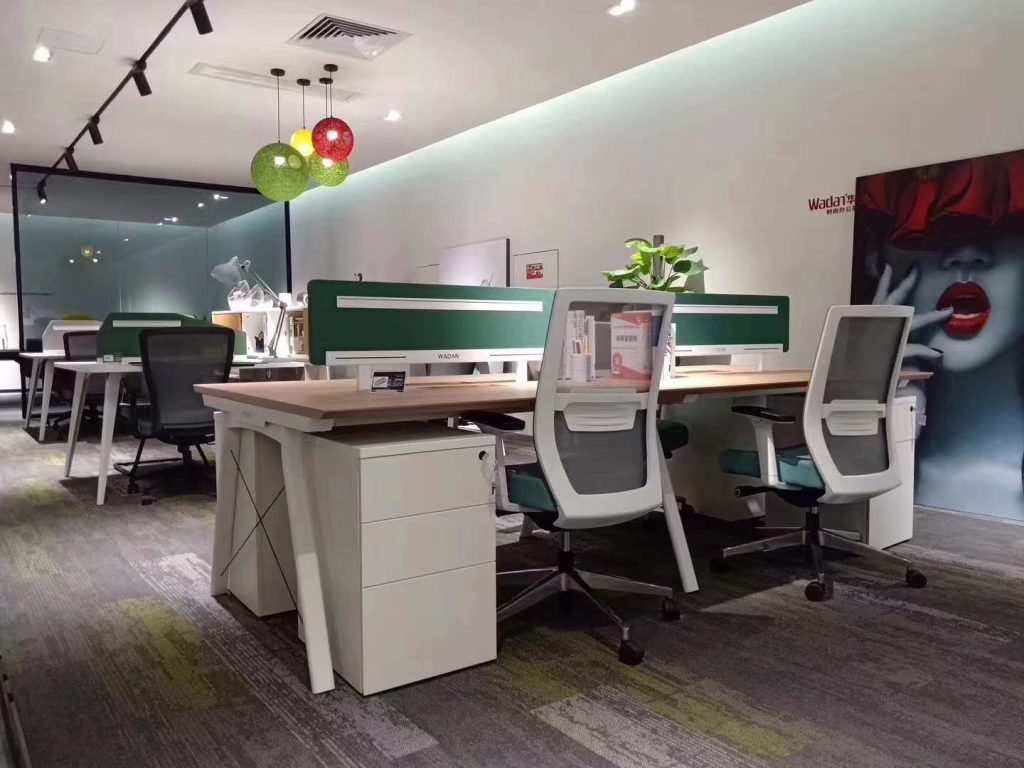 ピーターcタイプ スタッフデスク ドイツ夏特化粧紙 冠輝五金豊林e0グレード ノーハンドルデザイン 宝鋼鋼架脚